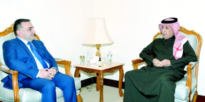 وزير الدولة للشؤون الخارجية يودع سفير أذربيجان